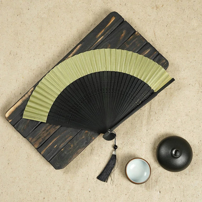 Retro Japanese Style Folding Fan Classical Wooden Shank Hand Held Fan with Tessel Female Party Dance Fan Gift Home Decor